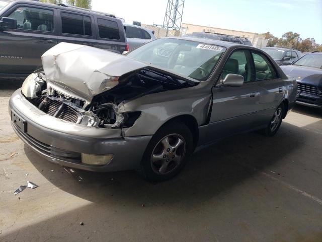 LEXUS ES 300 1998 with VIN JT8BF28G0W5024510 - Photo from auction