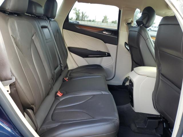 Photo 11 from auction – 2016 LINCOLN MKC RESERV with VIN 5LMTJ3DH0GUJ23420