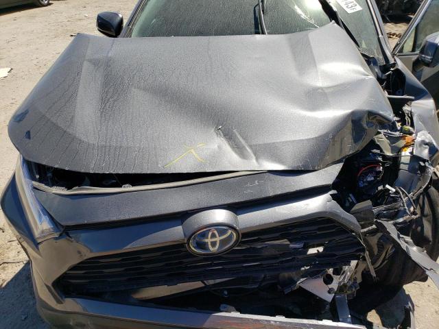 Photo 11 from auction – 2022 TOYOTA RAV4 XLE with VIN 4T3RWRFV2NU057641