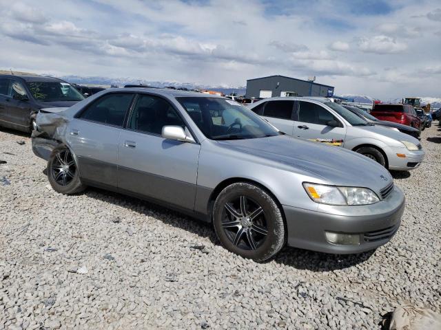 Photo 4 from auction – 2000 LEXUS ES 300 with VIN JT8BF28G5Y0256276