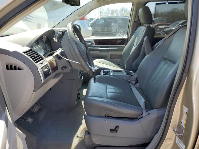 Photo 7 from auction – 2010 CHRYSLER TOWN & COU with VIN 2A4RR5D19AR217853