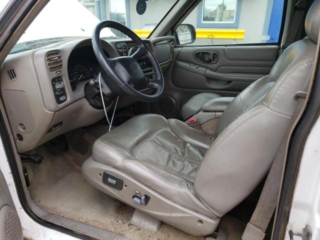 Photo 7 from auction – 2000 CHEVROLET BLAZER with VIN 1GNDT13W9Y2400872