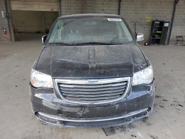 Photo 5 from auction – 2015 CHRYSLER TOWN & COU with VIN 2C4RC1CG4FR596841