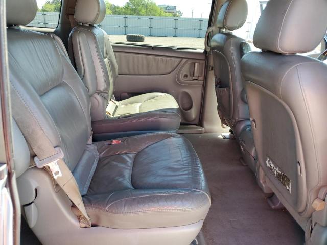 Photo 11 from auction – 2004 TOYOTA SIENNA XLE with VIN 5TDZA22C04S173818