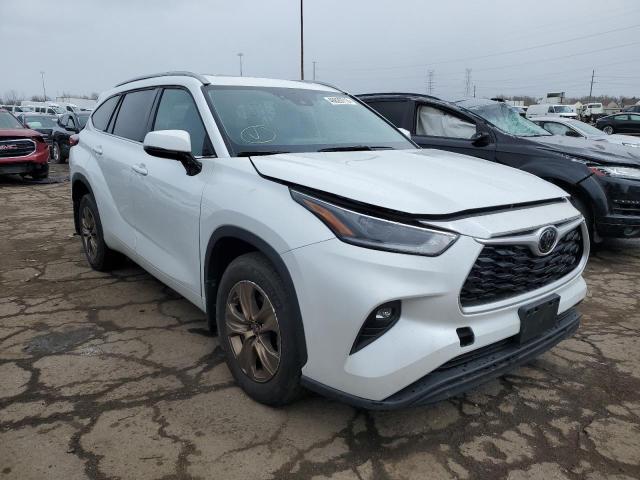 Photo 4 from auction – 2022 TOYOTA HIGHLANDER with VIN 5TDGZRBH0NS574047