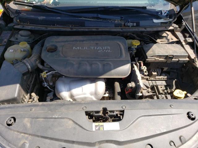 Photo 11 from auction – 2017 CHRYSLER 200 LIMITE with VIN 1C3CCCAB4HN506956