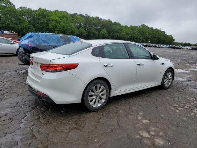 Photo 3 from auction – 2017 KIA OPTIMA EX with VIN 5XXGU4L35HG131693
