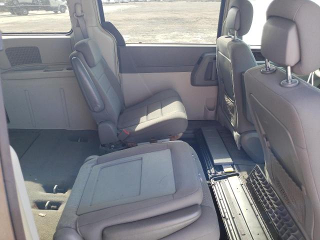 Photo 11 from auction – 2010 CHRYSLER TOWN & COU with VIN 2A4RR5D10AR491460