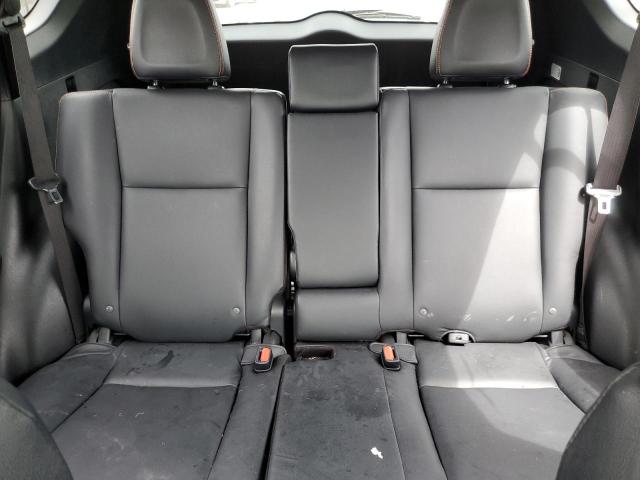 Photo 10 from auction – 2017 TOYOTA RAV4 SE with VIN JTMJFREV7HJ709977