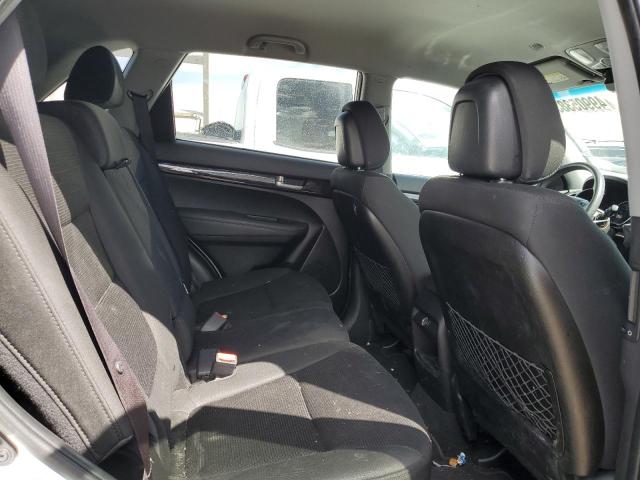 Photo 10 from auction – 2014 KIA SORENTO LX with VIN 5XYKT3A69EG452468