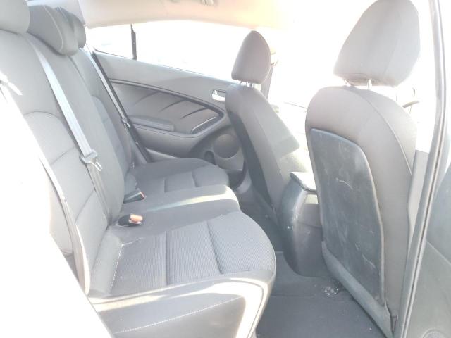 Photo 10 from auction – 2018 KIA FORTE LX with VIN 3KPFK4A78JE229140