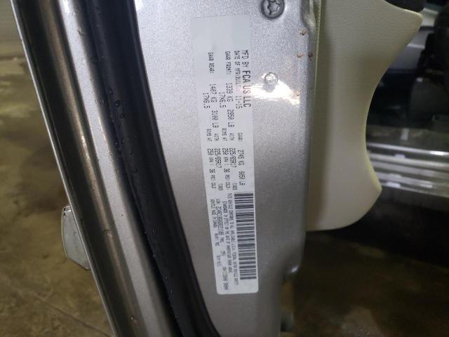 Photo 14 from auction – 2016 CHRYSLER TOWN & COU with VIN 2C4RC1BG0GR221189