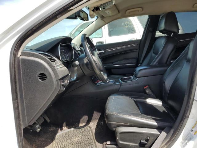 Photo 7 from auction – 2016 CHRYSLER 300 LIMITE with VIN 2C3CCAAGXGH252662