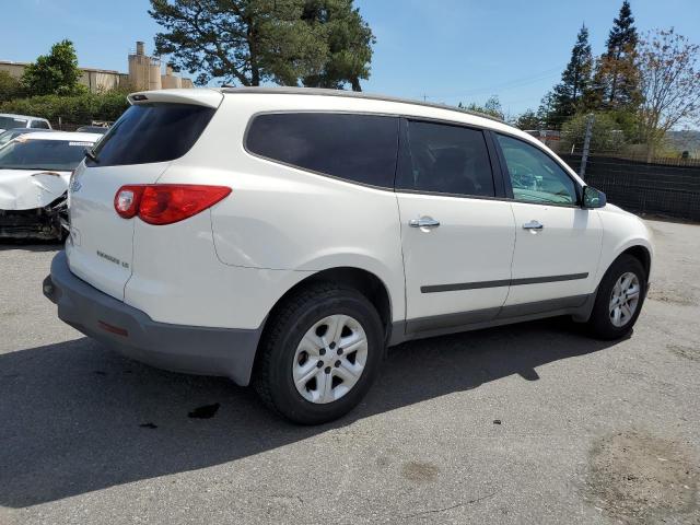 Photo 3 from auction – 2011 CHEVROLET TRAVERSE L with VIN 1GNKVEED6BJ229290