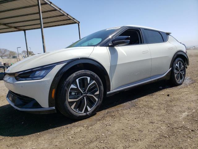 KIA EV6 LIGHT 2022 z numerem VIN KNDC34LA3N5076953 - Zdjęcie z aukcji