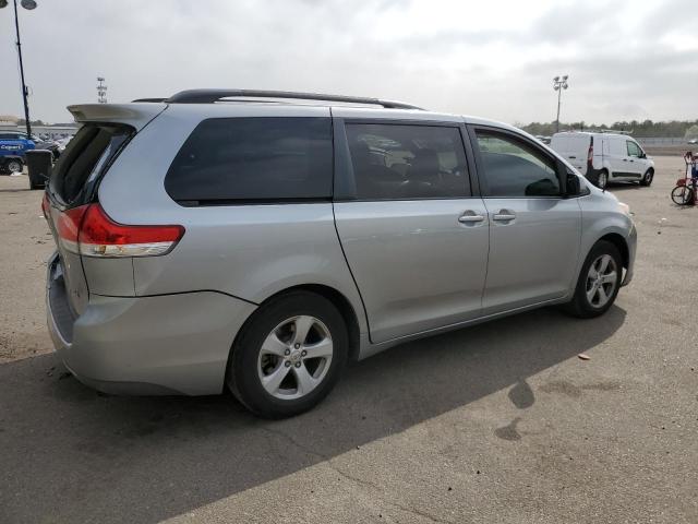 Photo 3 from auction – 2011 TOYOTA SIENNA LE with VIN 5TDKK3DC6BS169772