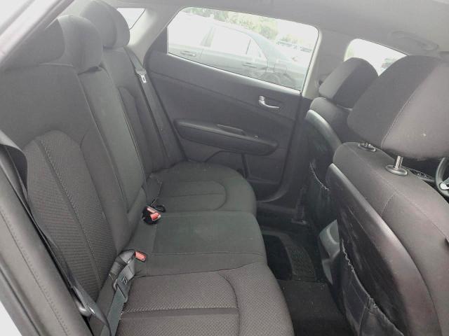 Photo 10 from auction – 2016 KIA OPTIMA LX with VIN 5XXGT4L33GG026474