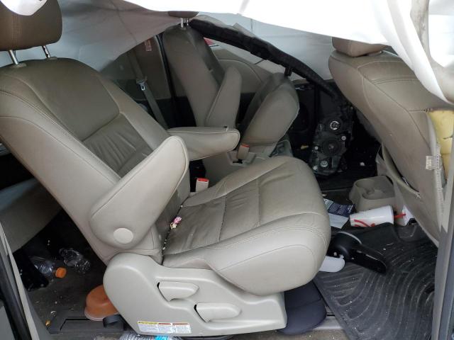Photo 11 from auction – 2016 TOYOTA SIENNA XLE with VIN 5TDDK3DC6GS134357