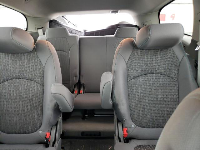 Photo 10 from auction – 2017 CHEVROLET TRAVERSE L with VIN 1GNKRGKD0HJ292186