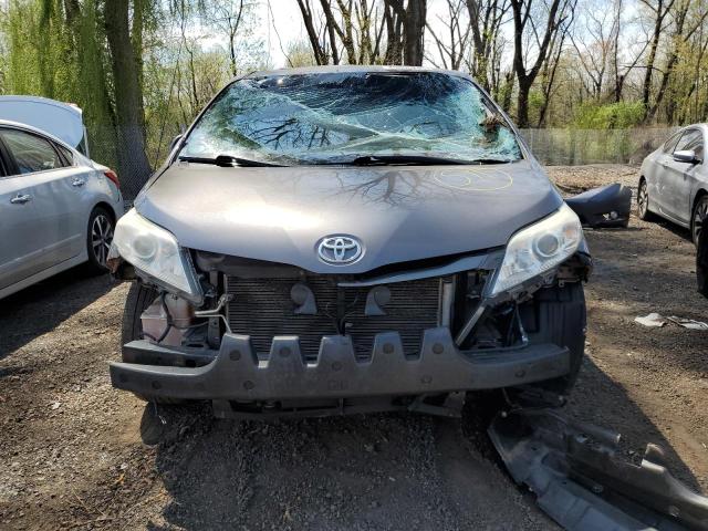 Photo 5 from auction – 2014 TOYOTA SIENNA XLE with VIN 5TDDK3DC0ES078994