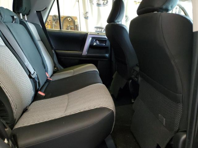 Photo 11 from auction – 2016 TOYOTA 4RUNNER SR with VIN JTEZU5JR1G5146616