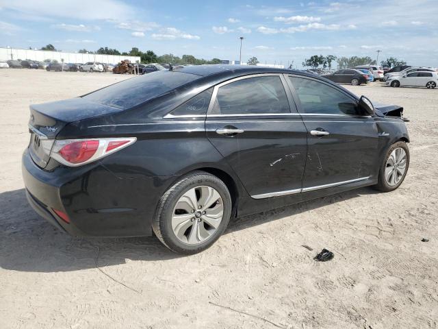 Photo 3 from auction – 2013 HYUNDAI SONATA HYB with VIN KMHEC4A49DA092842