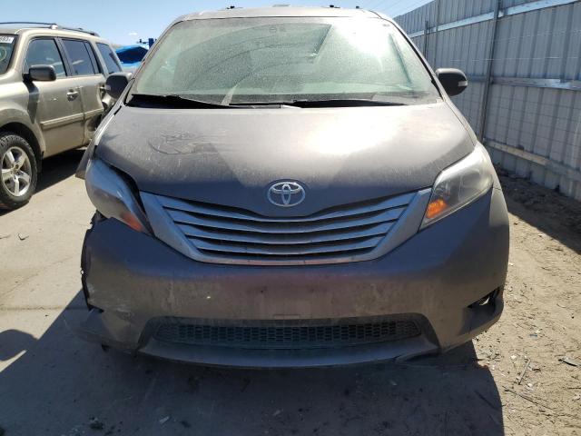 Photo 5 from auction – 2015 TOYOTA SIENNA XLE with VIN 5TDDK3DCXFS094895