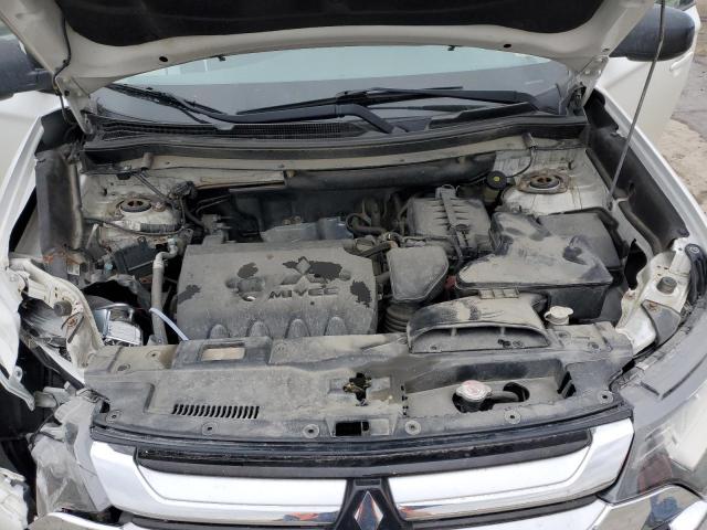 Photo 12 from auction – 2017 MITSUBISHI OUTLANDER with VIN JA4AZ2A36HZ035464
