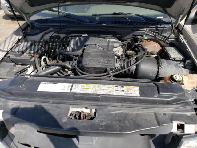 Photo 11 from auction – 2002 LINCOLN NAVIGATOR with VIN 5LMFU28R52LJ16429