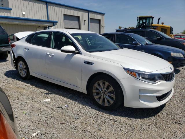 Photo 4 from auction – 2018 KIA OPTIMA LX with VIN 5XXGT4L34JG270786
