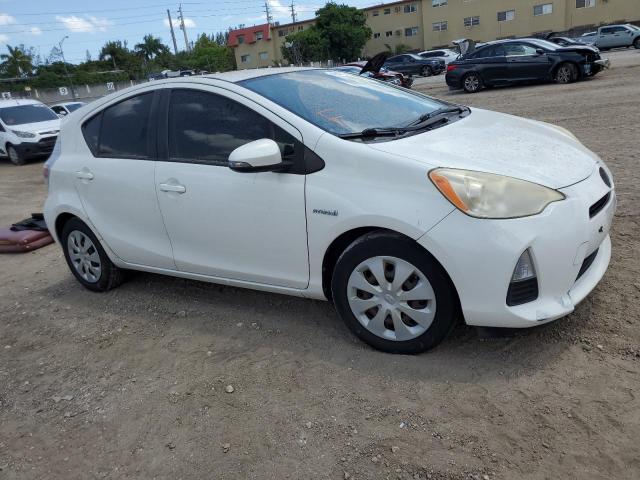 Photo 4 from auction – 2013 TOYOTA PRIUS C with VIN JTDKDTB39D1040857
