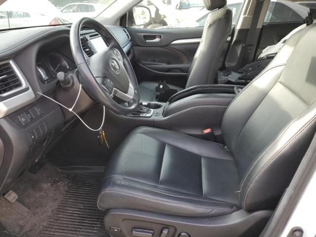 Photo 7 from auction – 2018 TOYOTA HIGHLANDER with VIN 5TDJZRFH5JS558985