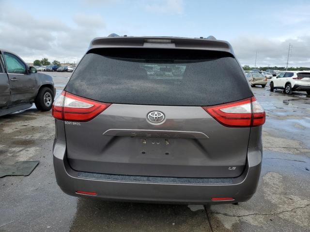 Photo 6 from auction – 2017 TOYOTA SIENNA LE with VIN 5TDKZ3DC8HS790130