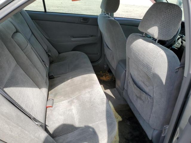 Photo 10 from auction – 2004 TOYOTA CAMRY LE with VIN 4T1BE32K14U895776