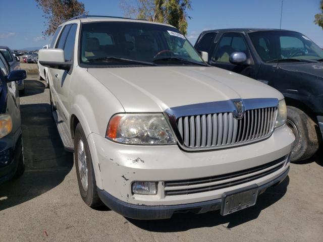Photo 4 from auction – 2005 LINCOLN NAVIGATOR with VIN 5LMFU28505LJ07526