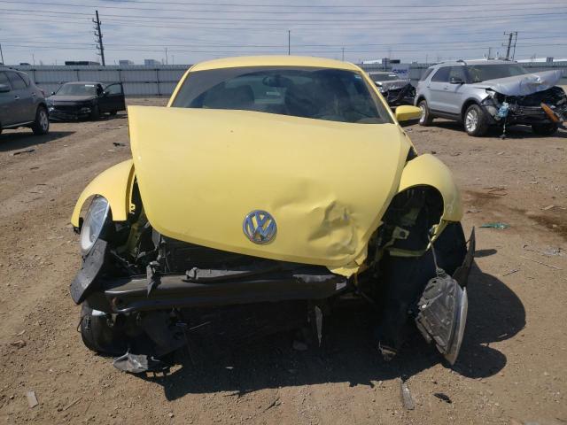 Photo 5 from auction – 2013 VOLKSWAGEN BEETLE with VIN 3VWJX7AT7DM602377