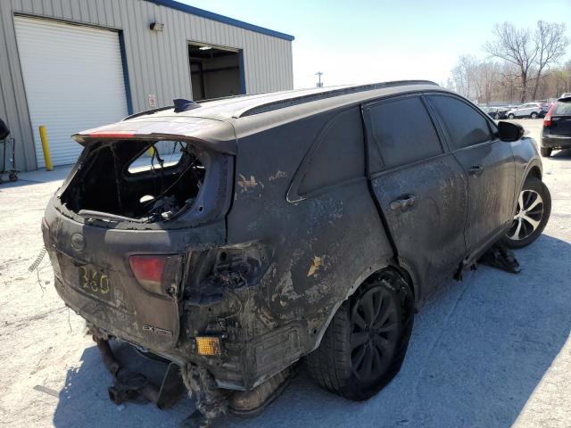 Photo 3 from auction – 2016 KIA SORENTO EX with VIN 5XYPHDA10GG044977