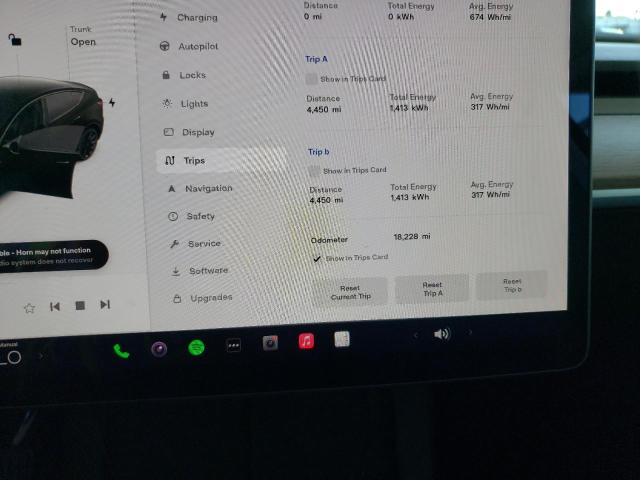 Photo 9 from auction – 2022 TESLA MODEL Y with VIN 7SAYGDEE2NF386717