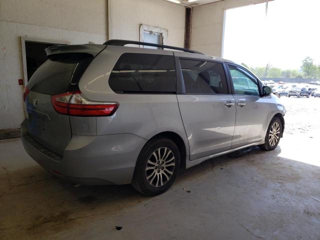 Photo 3 from auction – 2018 TOYOTA SIENNA XLE with VIN 5TDYZ3DC0JS938464