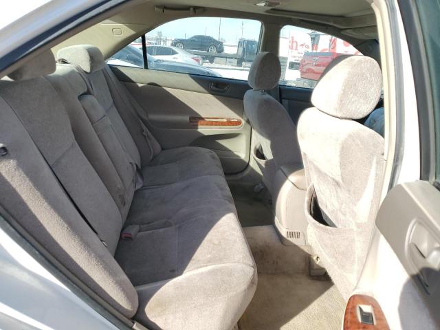Photo 10 from auction – 2004 TOYOTA CAMRY LE with VIN JTDBE30K240250620