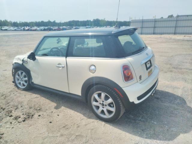 Photo 2 from auction – 2009 MINI COOPER S with VIN WMWMF735X9TW87089