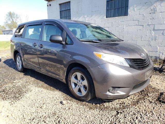 Photo 4 from auction – 2015 TOYOTA SIENNA with VIN 5TDZK3DC6FS580710