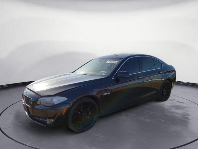 BMW 535 XI 2013 مع رقم تعريف المركبة WBAFU7C50DDU73066 - صورة من المزاد