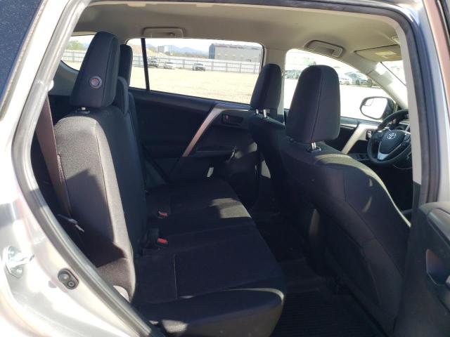 Photo 10 from auction – 2018 TOYOTA RAV4 LE with VIN JTMBFREV0JJ261401