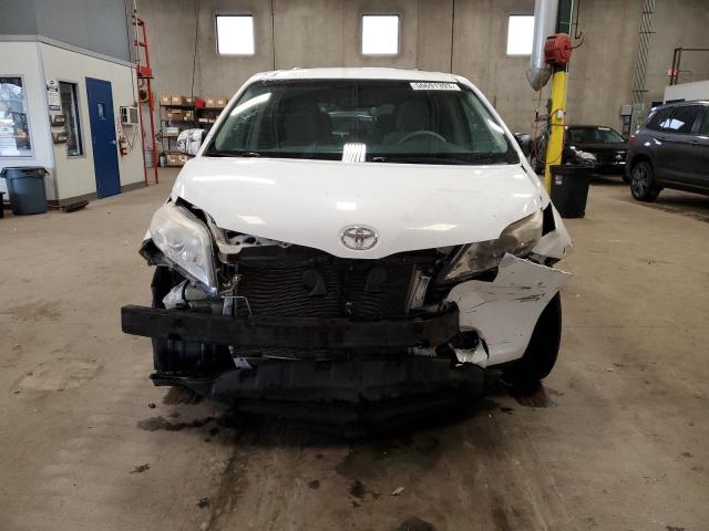 Photo 5 from auction – 2011 TOYOTA SIENNA LE with VIN 5TDKK3DC7BS138966