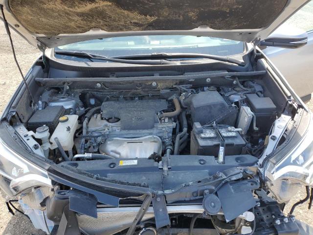 Photo 11 from auction – 2017 TOYOTA RAV4 LIMIT with VIN 2T3DFREV6HW554885