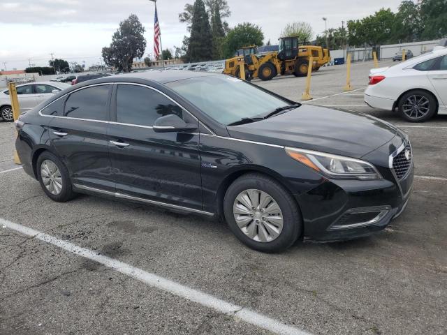 Photo 4 from auction – 2016 HYUNDAI SONATA HYB with VIN KMHE24L12GA018530