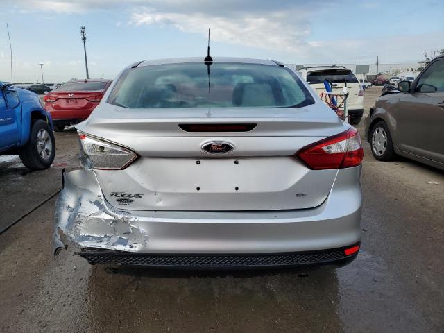 Foto 6 de la subasta – 2013 FORD FOCUS SE con VIN 1FADP3F22DL198081