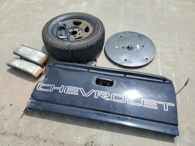 Photo 12 from auction – 2003 CHEVROLET SILVERADO with VIN 1GCEC14X13Z357598