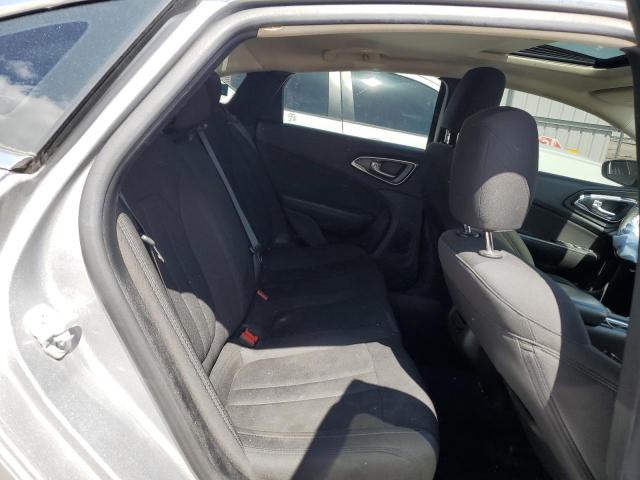 Photo 10 from auction – 2016 CHRYSLER 200 LIMITE with VIN 1C3CCCAB3GN174281